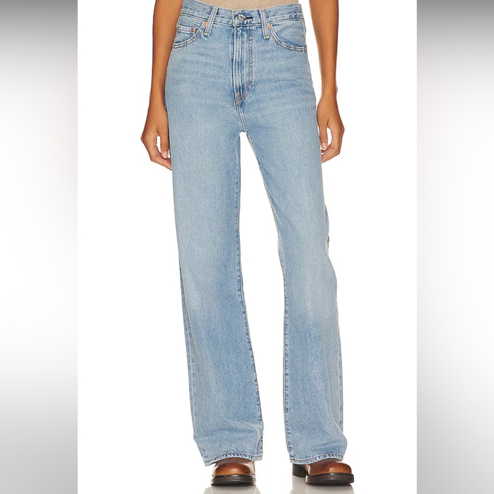 NWOT Levi’s Ribcage Wideleg Jeans/ Wash: Far&Wide